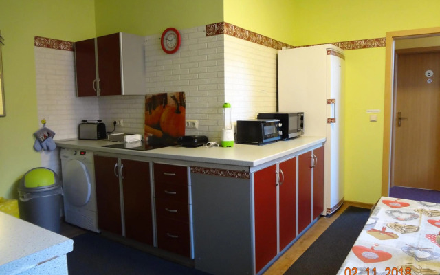 1 Ferienwohnung & 6 Gästezimmer