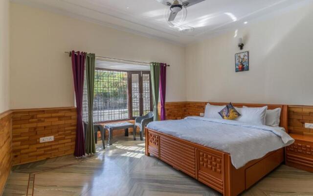 Saffronstays Willow Castle, Bhimtal - Pet-Friendly Home Near Bhimtal Lake