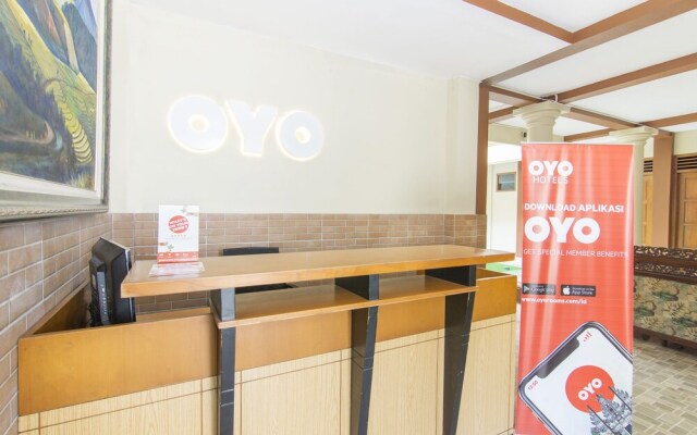 Dewi Fortuna Guest House by OYO Rooms