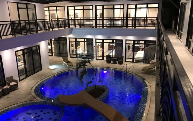 White Breeze Palawan Boutique Hotel