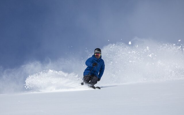 Hinode Hills Niseko Village