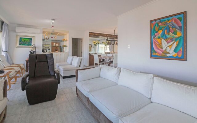 Oceana Suites Playa Brava