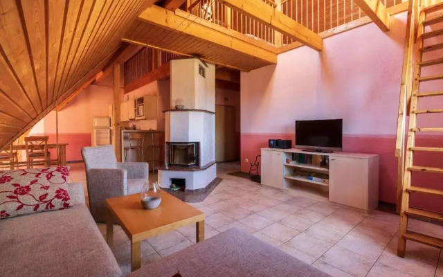 Whg-3-Falkenturm-Ferienhaus-Am-Boddenufer-Buschvitz