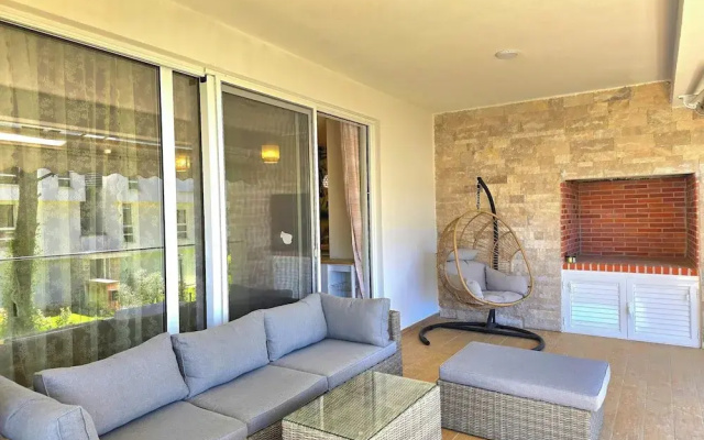 Olive Tree Apartment