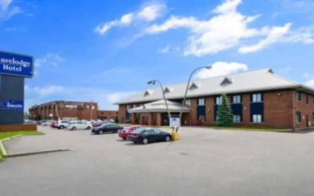 Travelodge Hotel Montreal Airport