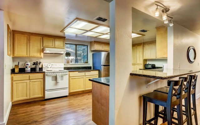 Paloma Place - 30+ Day Vacation Home