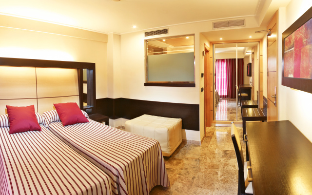 MLL Mediterranean Bay Hotel - Adults Only