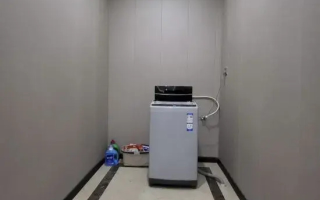 Yufu Business Hotel