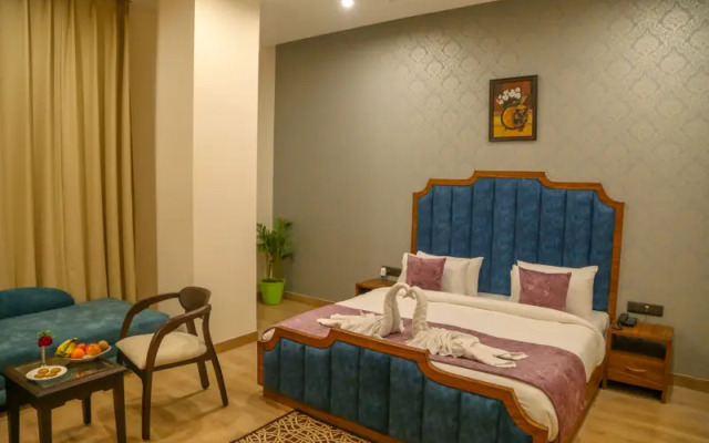 Four Leaf Hotel, Kasganj