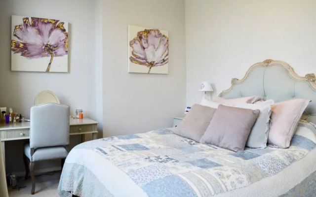 Decorated 1 Bedroom in Ladbroke Grove