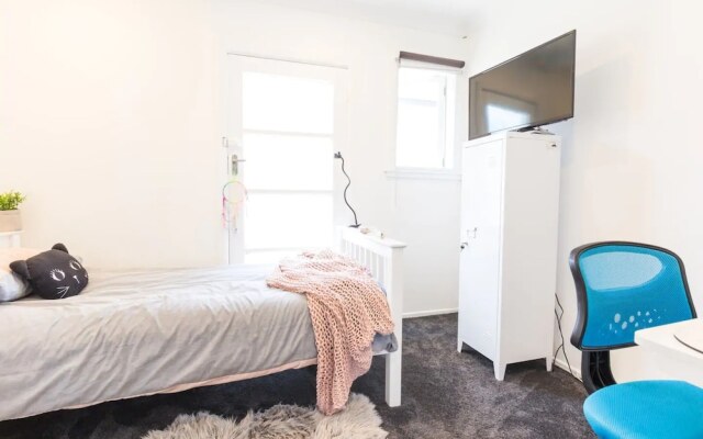 Renovated 4 Bedroom Home in the Heart of Grey Lynn