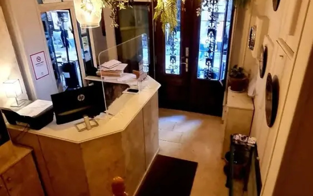Hostal El Olivo