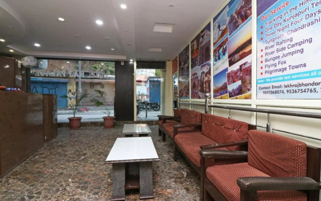 Hotel Raj Palace By OYO Rooms