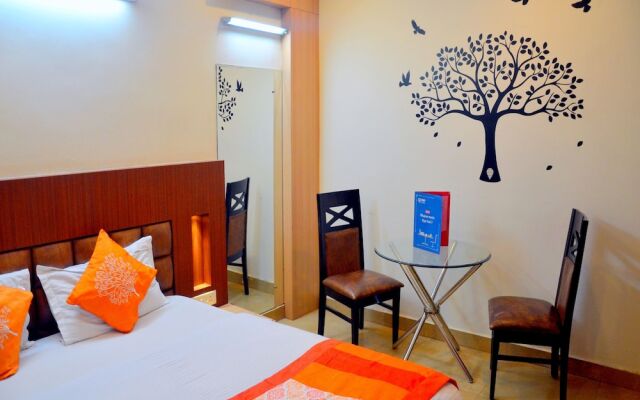 OYO 1524 Hotel Vaani Continental