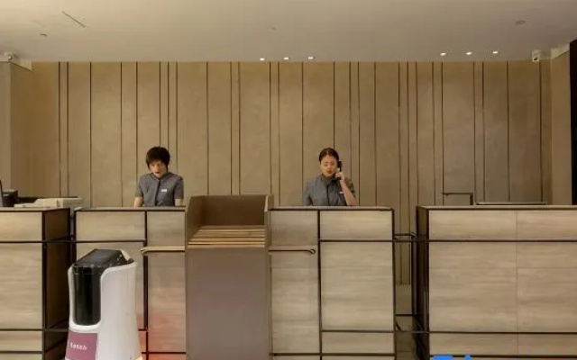 Ease Hotel (Fengxiang South Street Shidai Square)
