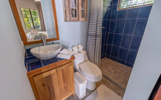 Casa Bonita - 5BR With Pool Walk to Beach