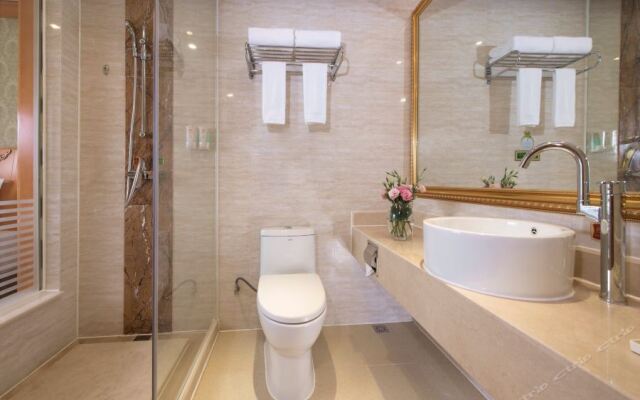 Vienna Hotel Shenzhen Gongming Nanhuan Road