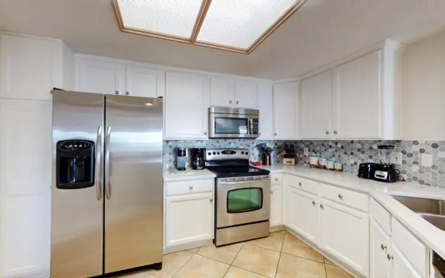 5506 Hampton Place South