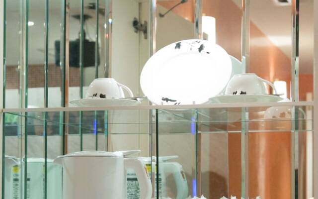 HOTEL D-WAVE Shinjuku - Adults Only