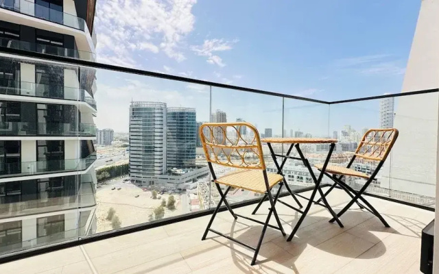OYO 1290 Home Fully Furnished 1bed Apartment @JVC