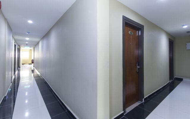 OYO 338 Hotel Raja Bot