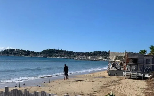 VILLA PERLA SAINT-TROPEZ CAVALAIRE-SUR-MER, 3-5 chambres, vue mer, piscine chauffée