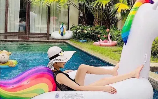 Sister Sister Holiday Villa