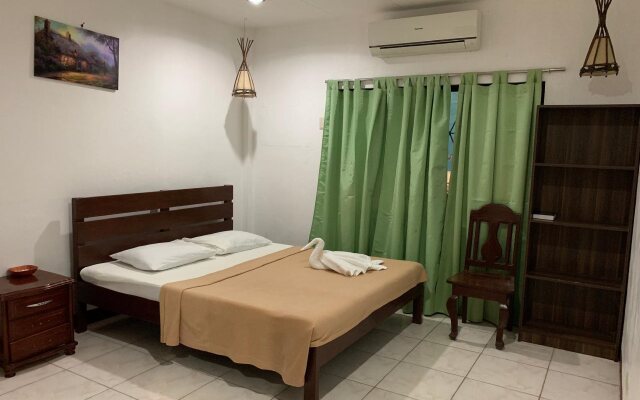 New Eve's Kiosk Dive Resort