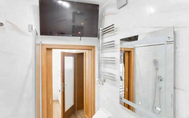 Luxury&Quiet charming 2-bedrooms Apt near river
