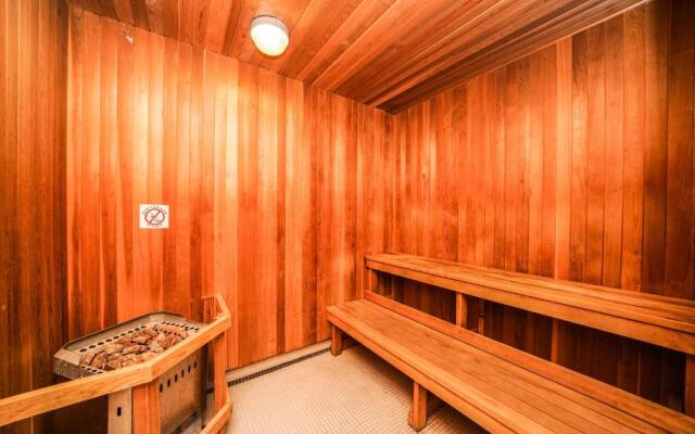 Amazing 2BR & 2BTH - Near Square One Mall