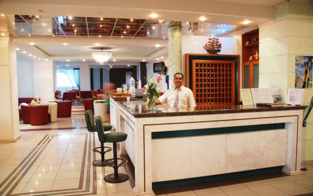 Captains & Commodore & Admiral Complex