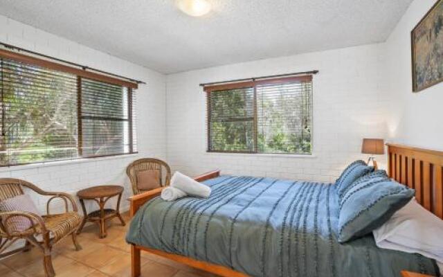 2/56 Lawson Street@Clarkes Beach