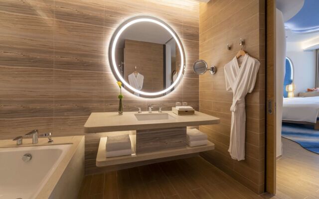 Hyatt Regency Hainan Ocean Paradise Resort