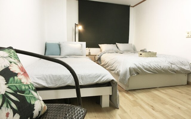 Jewelry House 4mins Hongik Stn