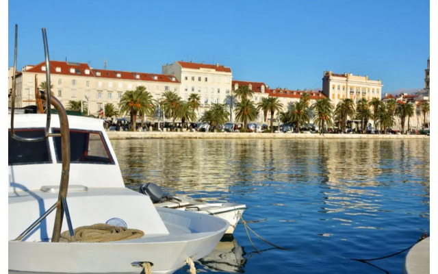 Hotel Adriana