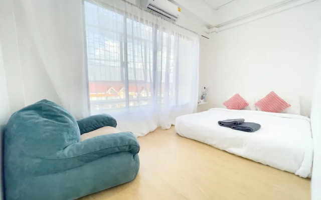 Transit Donmueang Airport Hostel