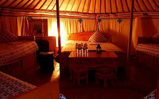 Yourte Nomade-Lodge