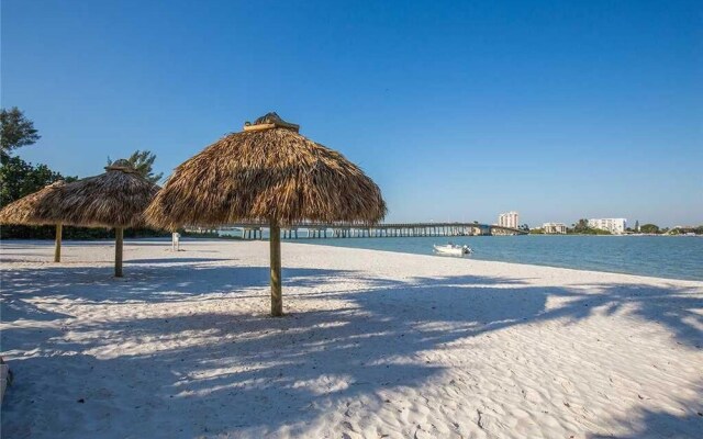 Lovers Key Beach Club PH4