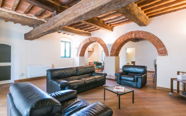 Villa La Guardia Vecchia 28137