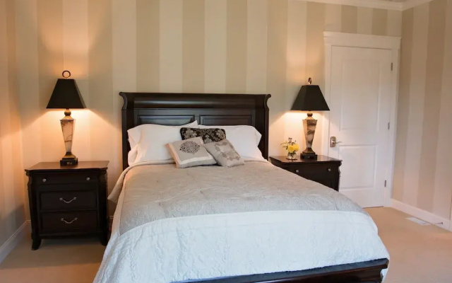 Summer Creek Inn