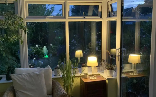 2-bed House Sleeps 4 - Enclosed Garden - Tv & Wifi