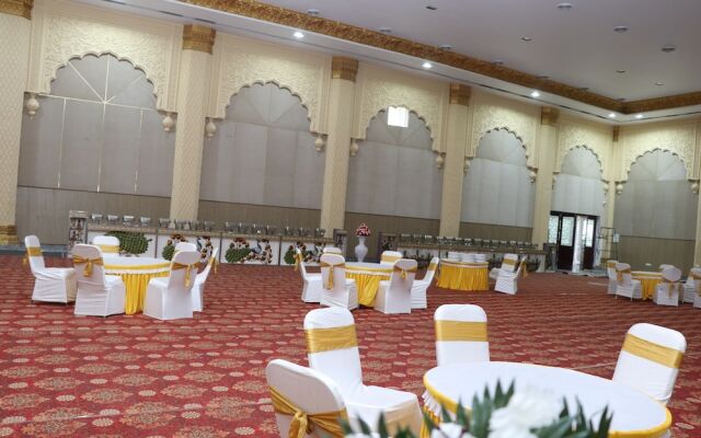 Gadiraju Palace Convention Centre & Hotel
