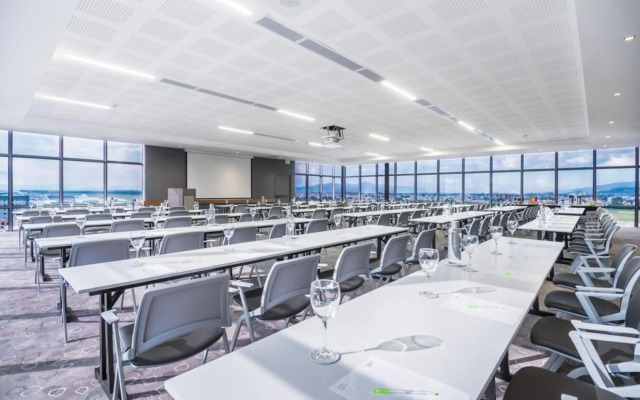 Courtyard by Marriott Bogota Airport