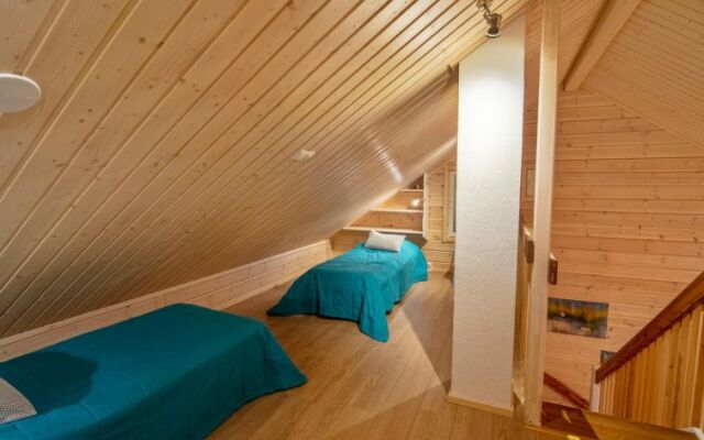 Holiday Home Kevätpiippo a