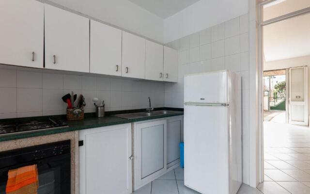 Comoda casa con accesso in spiaggia mare m126