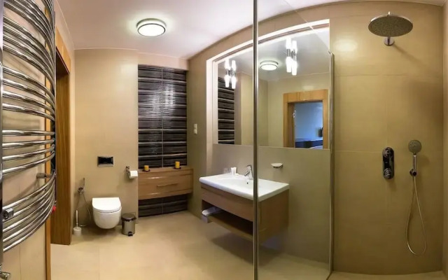 Hotel KARO