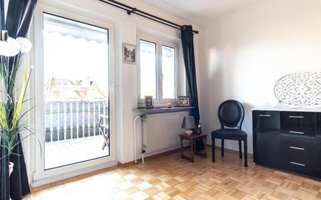 Ferienhaus Frieda - mit Balkon, Garten und Terrasse