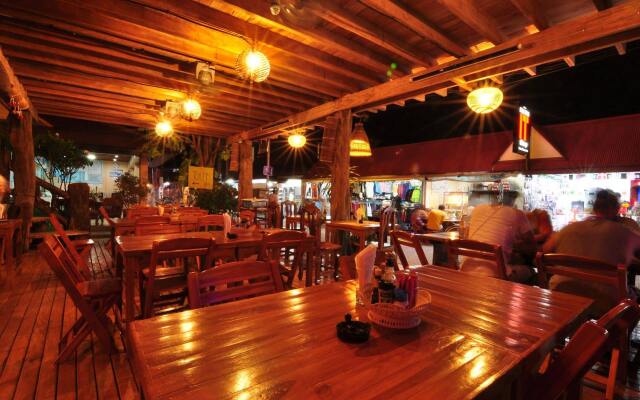 Phi Phi Anita Resort