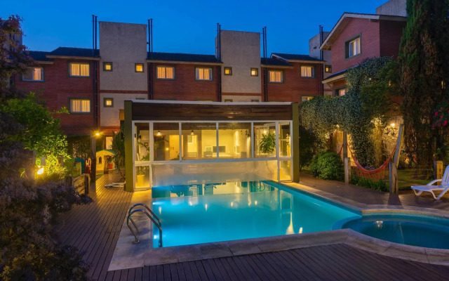 Valeria House Apart