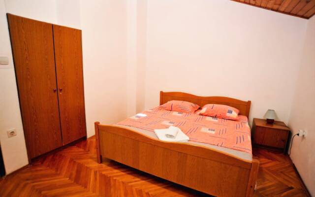 Apartments Ivica & Andriana